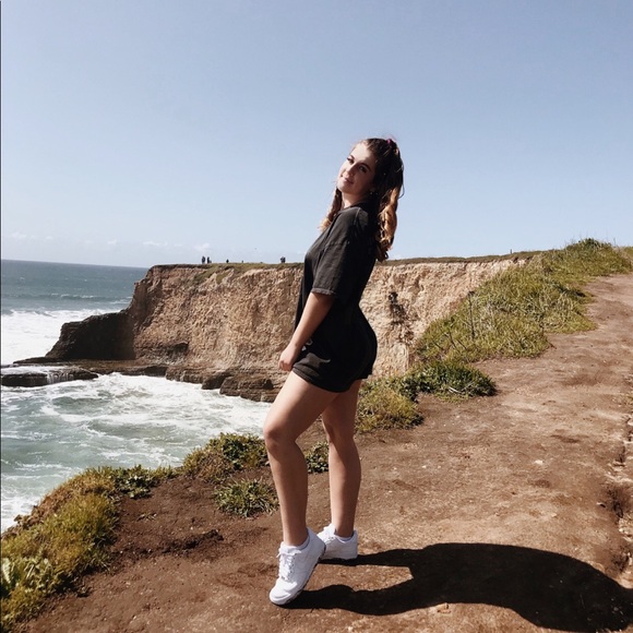 Meet your Posher, Alexa - Picture 1 of 1